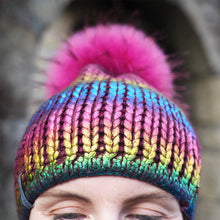 Charger l'image dans la galerie, Bonnet DINA - Arc en ciel