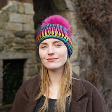 Charger l'image dans la galerie, Bonnet DINA - Arc en ciel