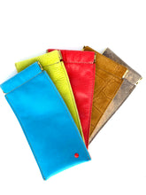 Charger l'image dans la galerie, Etui à lunettes - CLIC CLAC 521